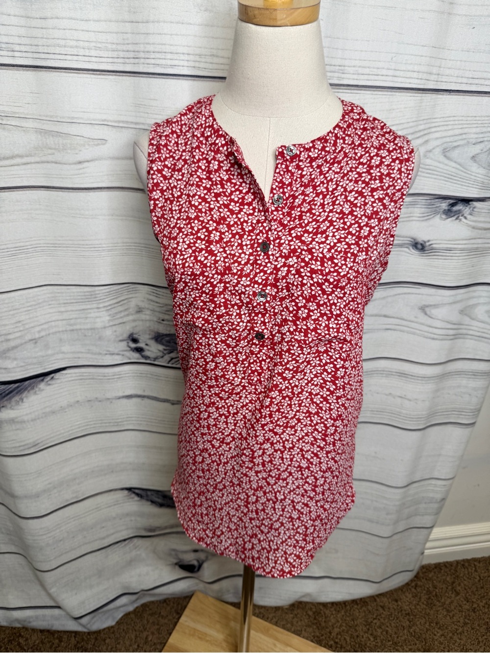 LOFT Red Floral Henley Sleeveless Camisole